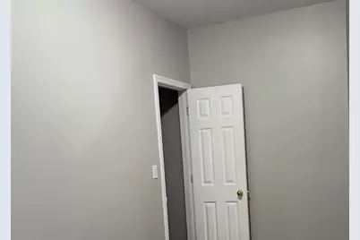 8400 S Burley Avenue, Chicago, IL 60617 - Photo 12