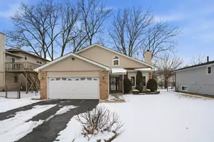 17910 Millstone Rd, Hazel Crest, IL 60429 - Photo 2