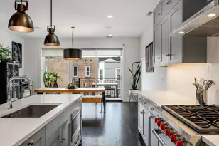 2922 N Sheffield Ave, Chicago, IL 60657 - Photo 12