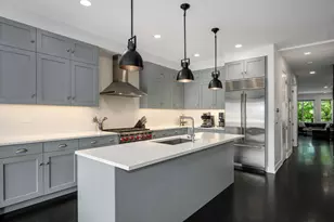 2922 N Sheffield Ave, Chicago, IL 60657 - Photo 10