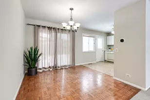 18758 W Highfield Dr, Gurnee, IL 60031 - Photo 6