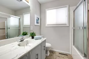 18758 W Highfield Dr, Gurnee, IL 60031 - Photo 16