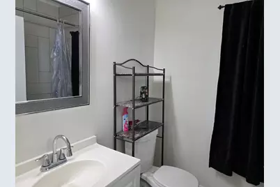 803 Broadway Avenue, North Chicago, IL 60064 - Photo 14