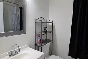 803 Broadway Ave, North Chicago, IL 60064 - Photo 14