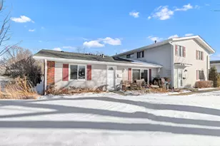 106 N Salem Dr, Schaumburg, IL 60194 - Photo 4