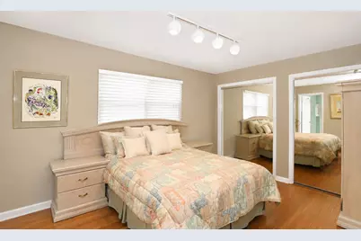 917 W Army Trail Boulevard, Addison, IL 60101 - Photo 12