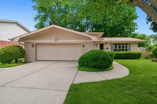 917 W Army Trail Blvd, Addison, IL 60101 - Photo 26