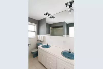 917 W Army Trail Boulevard, Addison, IL 60101 - Photo 20