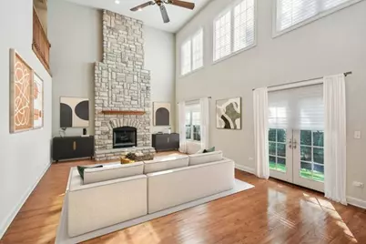 27W327 Williams Street, Winfield, IL 60190 - Photo 2