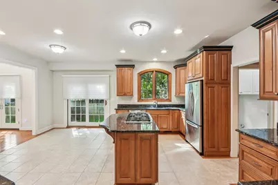 27W327 Williams Street, Winfield, IL 60190 - Photo 8