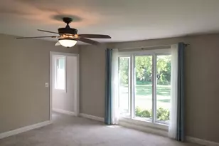 36 Seneca Ave E, Hawthorn Woods, IL 60047 - Photo 8