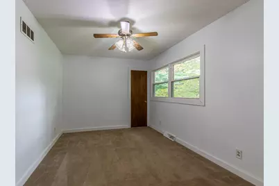 2445 Ridgefield Road, Princeton, IL 61356 - Photo 18