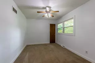 2445 Ridgefield Rd, Princeton, IL 61356 - Photo 18