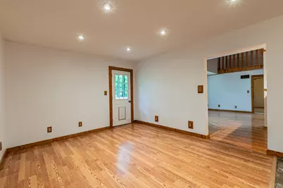 2445 Ridgefield Road, Princeton, IL 61356 - Photo 8