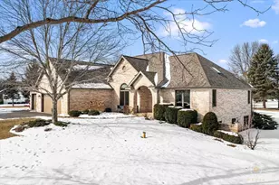 8413 St Moritz Dr, Spring Grove, IL 60081 - Photo 2