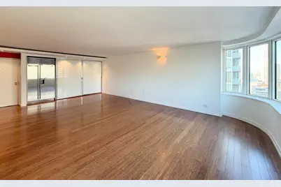 211 E Ohio Street #2707, Chicago, IL 60611 - Photo 6