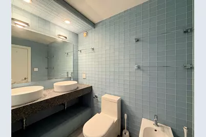 211 E Ohio Street #2707, Chicago, IL 60611 - Photo 24