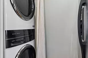 1670 N Claremont Ave, Chicago, IL 60647 - Photo 16