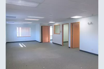 725 E Irving Park Road, Roselle, IL 60172 - Photo 4