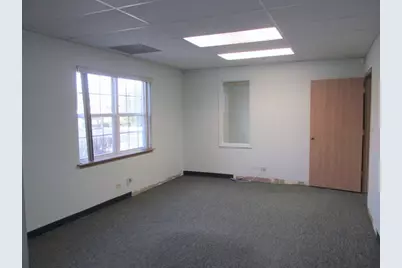 725 E Irving Park Road, Roselle, IL 60172 - Photo 6