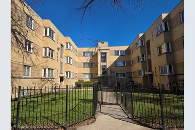 2044 E 72nd Place #3, Chicago, IL 60649 - Photo 1