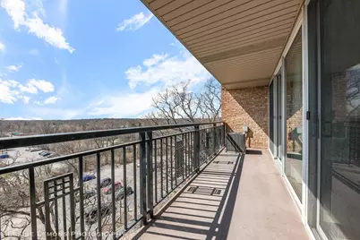 [Address not provided], Lisle, IL 60532 - Photo 18