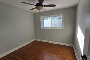 454 E Park Ave, Elmhurst, IL 60126 - Photo 6