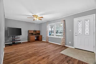 2304 Cypress Ln, Joliet, IL 60435 - Photo 4