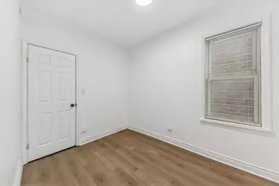 617 W 43rd Place, Chicago, IL 60609 - Photo 12