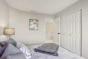 2060 Lyndhurst Ln, Aurora, IL 60503 - Photo 22