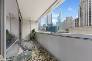 240 E Illinois St, Chicago, IL 60611 - Photo 18