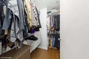 240 E Illinois St, Chicago, IL 60611 - Photo 12