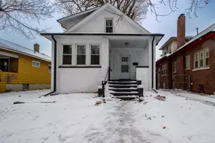 678 Douglas Ave, Calumet City, IL 60409 - Photo 1