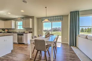 1792 Breton Ave, North Aurora, IL 60542 - Photo 12