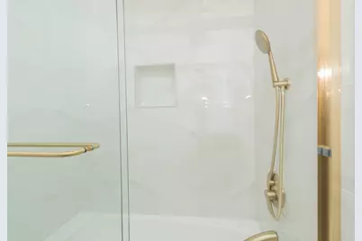 444 Washington Boulevard #404, Oak Park, IL 60302 - Photo 16