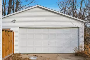 1507 W 9th St, Dixon, IL 61021 - Photo 2