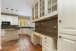 849 Country Club Ln, Northbrook, IL 60062 - Photo 12