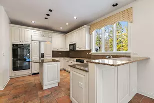 849 Country Club Ln, Northbrook, IL 60062 - Photo 10