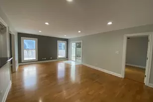 246 Tamarack Dr, Bloomingdale, IL 60108 - Photo 8