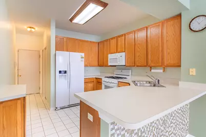 860 Amelia Court, Grayslake, IL 60030 - Photo 8