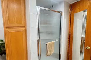 7742 Kolmar Ave, Skokie, IL 60076 - Photo 32