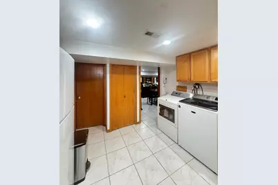 7742 Kolmar Avenue, Skokie, IL 60076 - Photo 34