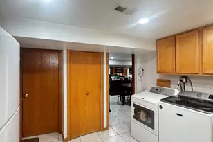 7742 Kolmar Ave, Skokie, IL 60076 - Photo 34