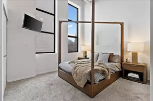 758 N Larrabee St, Chicago, IL 60654 - Photo 14