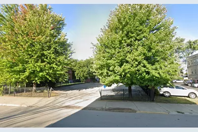 1620 Sheridan Road, North Chicago, IL 60064 - Photo 2