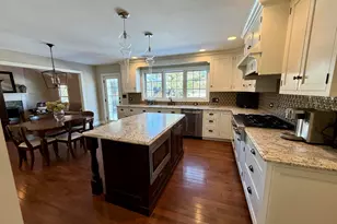 1172 Kenilworth Cir, Naperville, IL 60540 - Photo 2