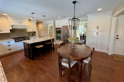 1172 Kenilworth Circle, Naperville, IL 60540 - Photo 4