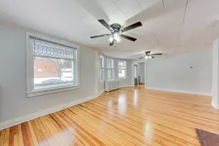 1638 Oakwood Ave, Des Plaines, IL 60016 - Photo 8