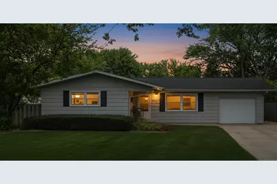 [Address not provided], Saint Charles, IL 60174 - Photo 2