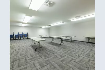 210 W Spring Street, Freeport, IL 61032 - Photo 36